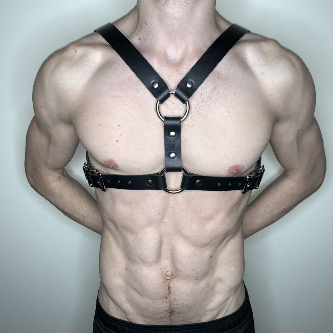 The Accolade leather harness for men