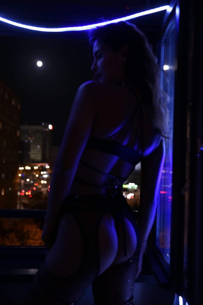 Rhinestone fishnet stockings - Amoreze