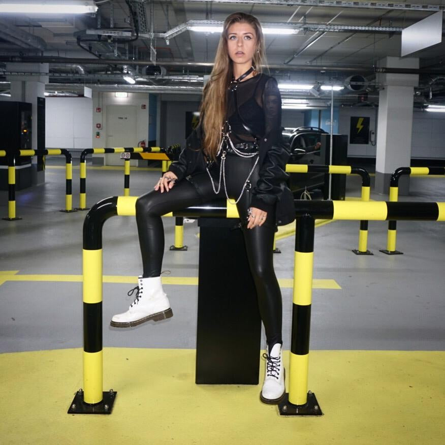 Helena leather bra harness