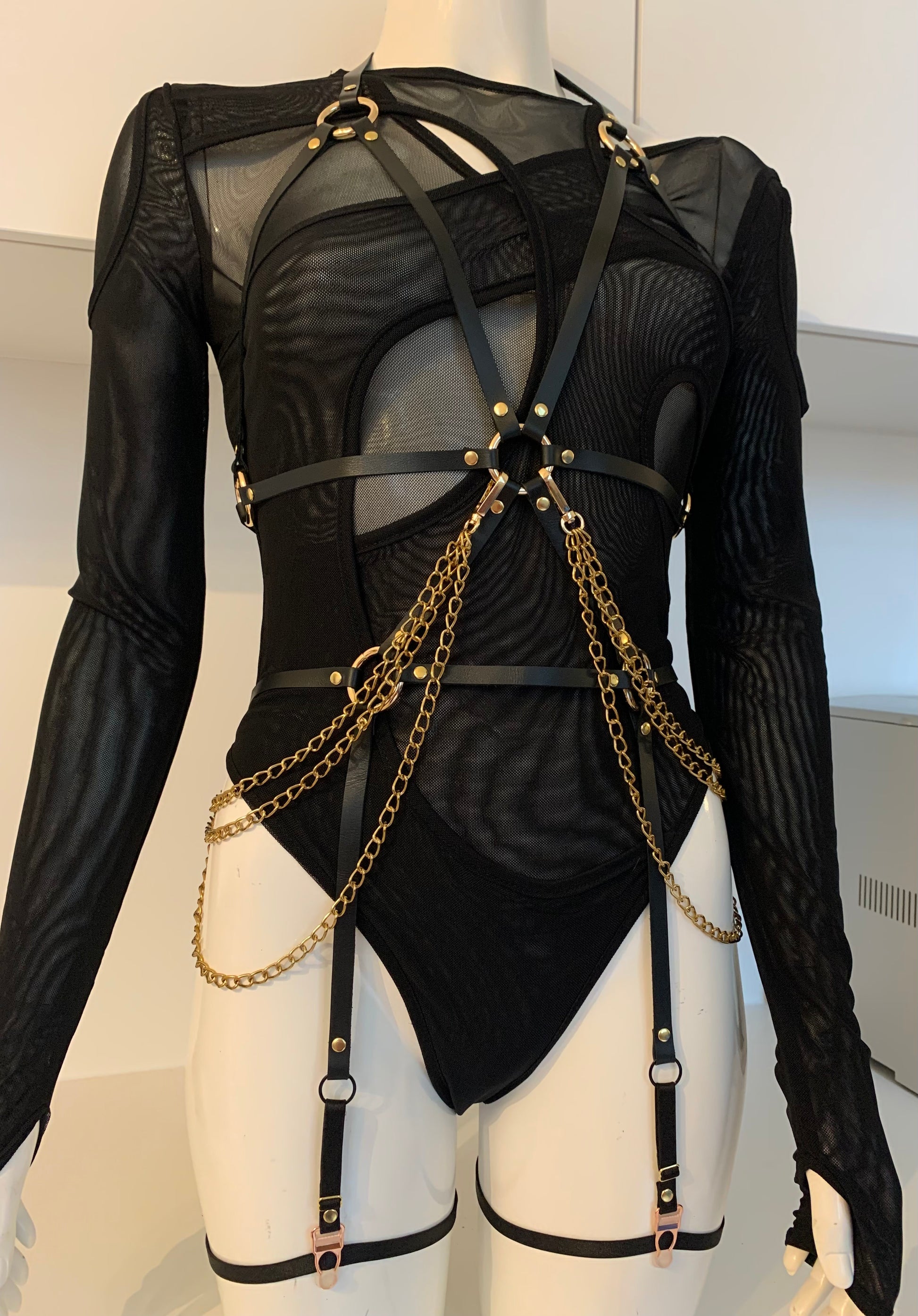 harness damen, leder harness damen ,harness damen body, harness damen oberkörper ,body harness frauen ,leder harness ,harnisch ,frauen leder harness ,damen body leg harness strumpfband leder ledergeschirr ,frauen harnisch, leather harness,garters belts ,  Leg garters German lingerie for women Full bodysuit  Harness lingerie sustainable fashion Guilt free fashion Leather lingerie Norwegian lingerie