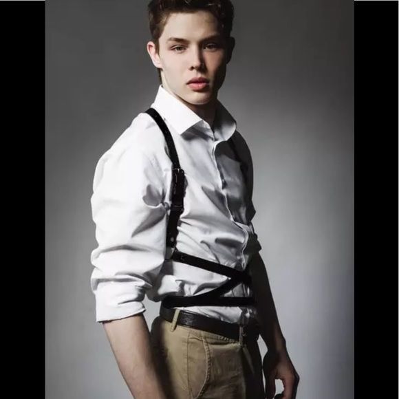 Artisan leather harness - side detail