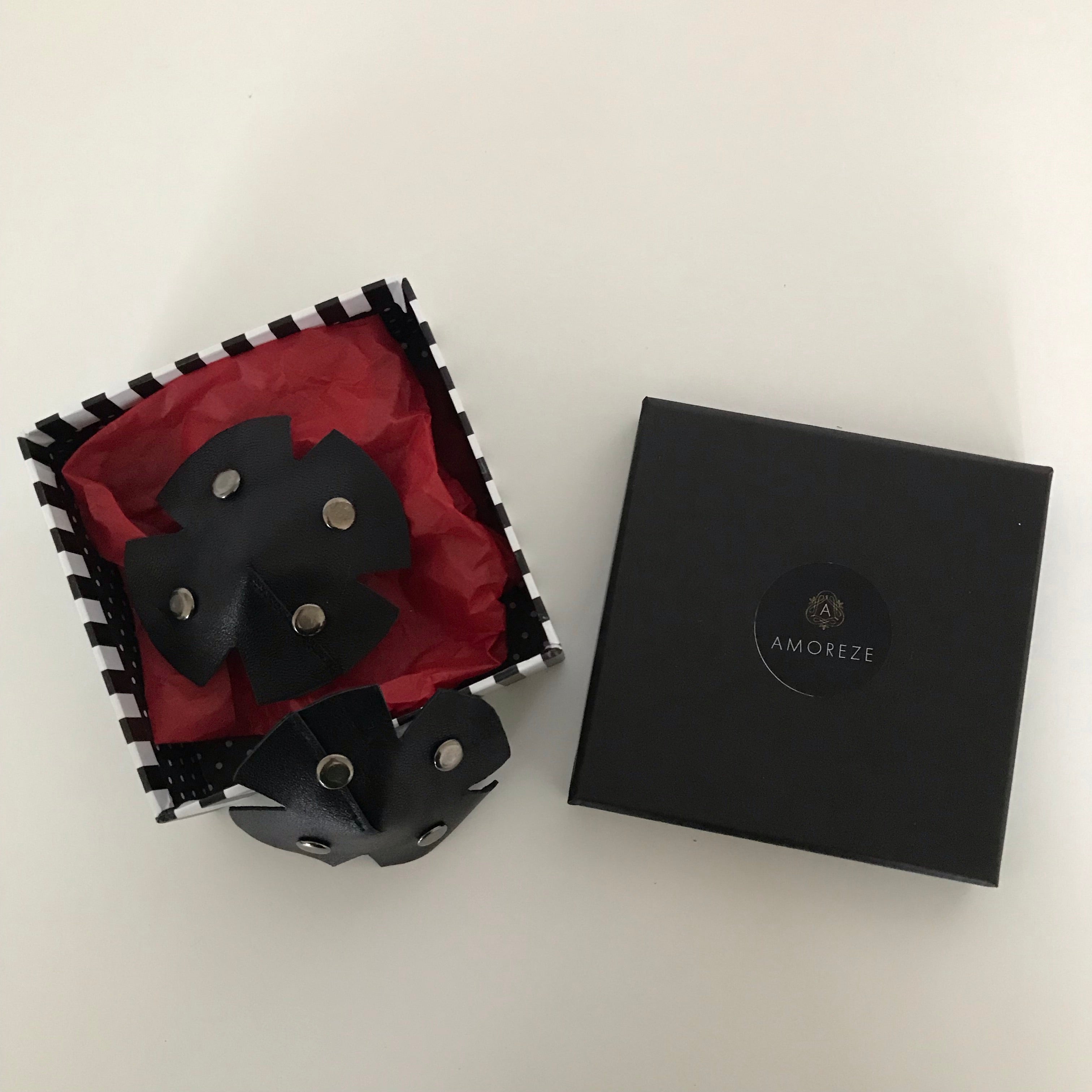 Cross shape leather nipple pasties - Amoreze