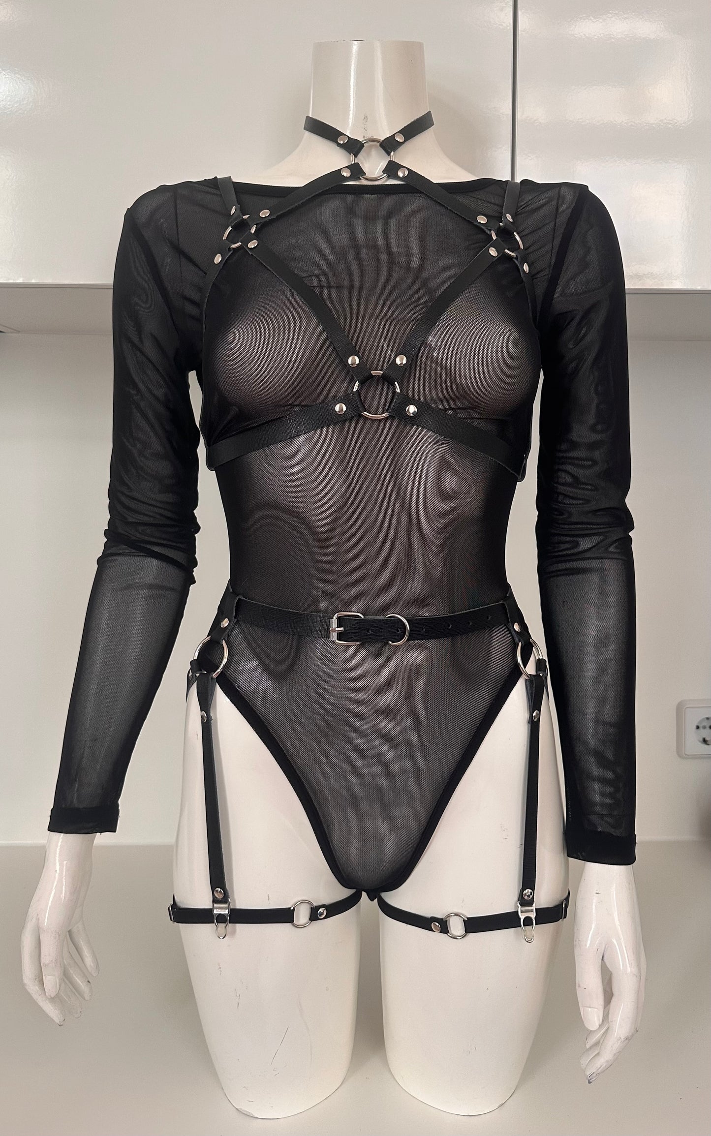 Alice Leather Harness Set of 2: bra harness and leg garter