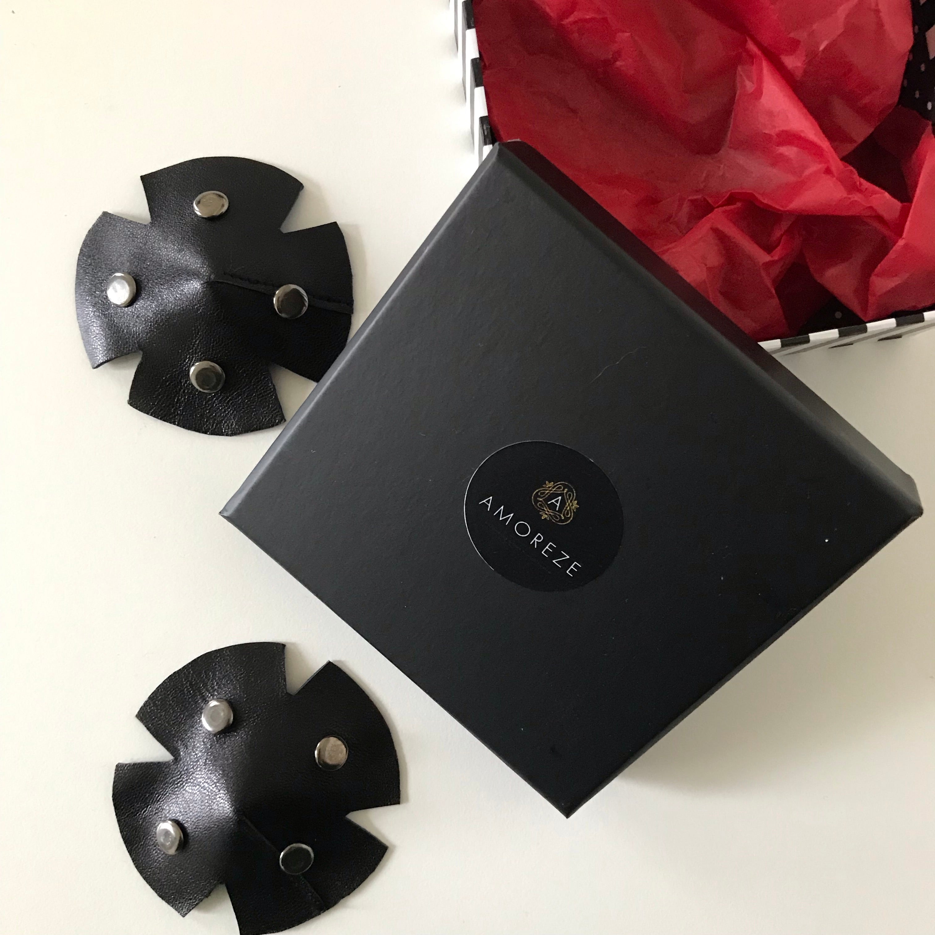 Cross shape leather nipple pasties - Amoreze